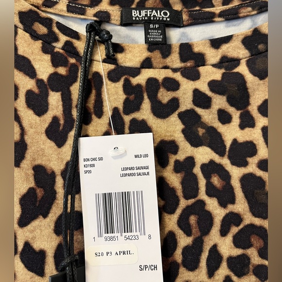 Leopard print long length bodycon dress with gatheringat waist. - Picture 2 of 3